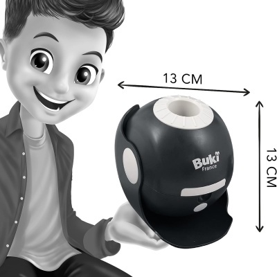 Borrifador automático de água Buki France preto e branco com jovem segurando