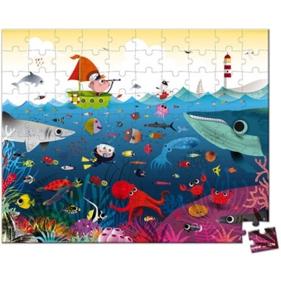 Puzzle infantil com cena subaquática cheia de peixes, polvo, tubarão, barco verde e farol ao fundo