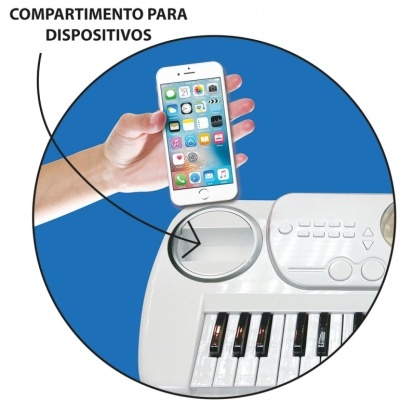 Teclado musical branco com compartimento para dispositivos e telemóvel branco