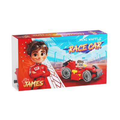 Caixa de brinquedo Mini Waffle Race Car com ilustração de piloto e carro de corrida vermelho