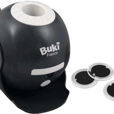 Dispositivo preto e branco Buki France com três discos pretos