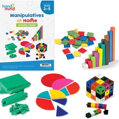 Livro Activity Guide grade 3-5 com vários brinquedos educativos coloridos e peças de manipulação