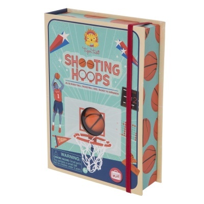 Caderno com design de jogo de basquetebol, bola 3D e aro, com elástico vermelho