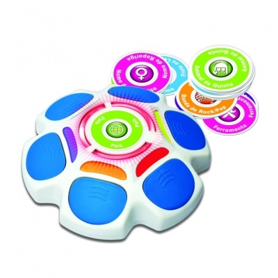 Brinquedo educativo com discos coloridos e base arredondada branca e azul