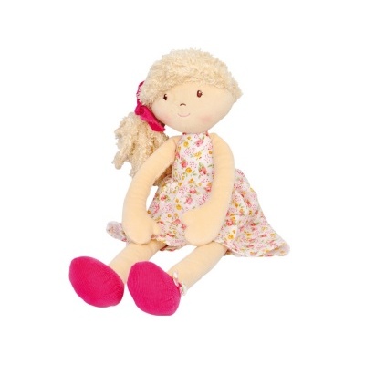 Boneca de pano loira com vestido floral e sapatos rosa