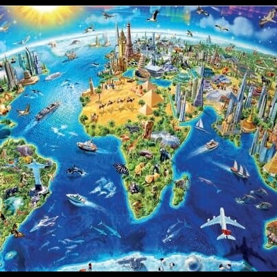 Mapa-múndi ilustrado com continentes, pontos turísticos, oceanos com embarcações e céu com sol e aves