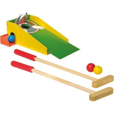 Jogo de madeira com tacos e bolas coloridas