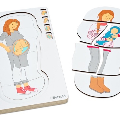 Quebra-cabeças de mulher grávida e mulher com bebé em madeira, com o nome Betzold