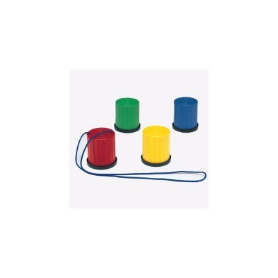 Quatro tambores pequenos coloridos em plástico com base preta e uma corda azul