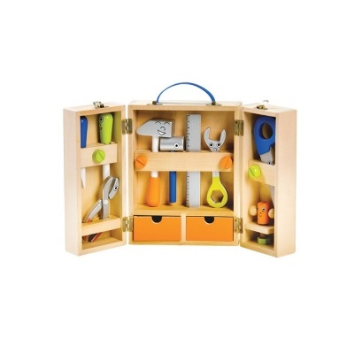 Conjunto de ferramentas de madeira coloridas num estojo aberto com pega azul