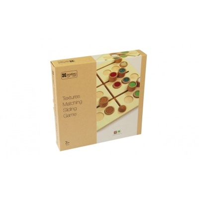 Jogo de tabuleiro de texturas em madeira com peças coloridas e embalagem de cartão