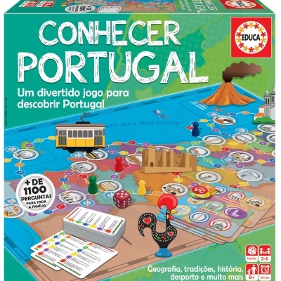 Capa do jogo de tabuleiro Conhecer Portugal com mapa, peças coloridas e cartas