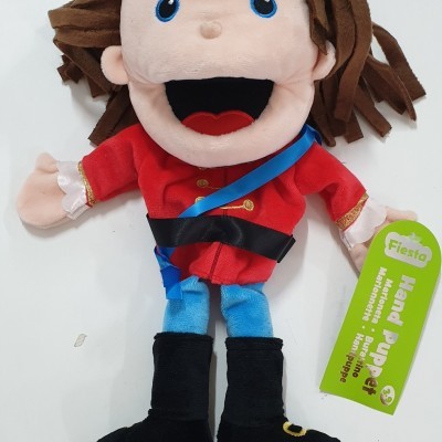 Fantoche de mão com casaco vermelho, calças azuis e botas pretas