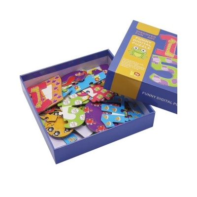 Puzzle digital engraçado com peças coloridas de números e animais em caixa azul e amarela