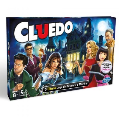 Caixa do jogo de tabuleiro Cluedo com personagens ilustrados e casa ao fundo à noite.