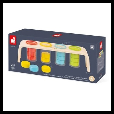 Jogo infantil de empilhar com suporte em madeira clara e discos coloridos