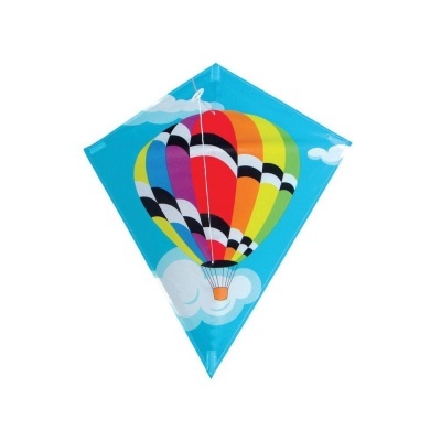 Pipa losango azul com estampa de balão de ar quente colorido