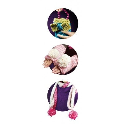 Pequena mala azul, luvas rosa com pompons, cachecol trançado branco e rosa com pompons.