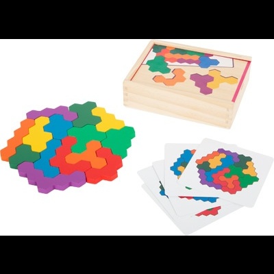 Puzzle de peças coloridas hexagonais com caixa de madeira e cartas de padrões