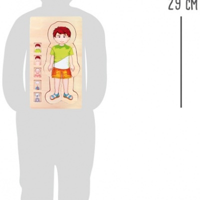 Puzzle de madeira com menino ruivo de roupas coloridas e escala de 29 cm