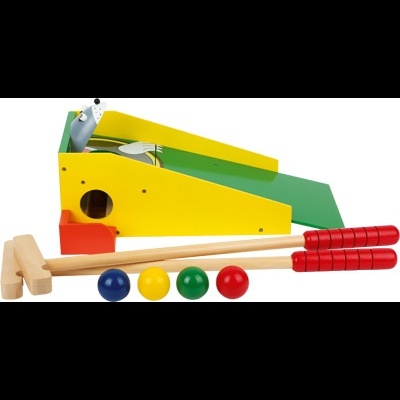 Conjunto de jogo de croquet com tacos e bolas coloridas com suporte de madeira colorido