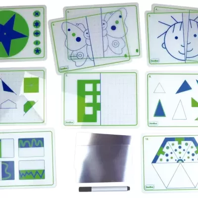 Cartões educativos com padrões geométricos e figuras coloridas em fundo branco