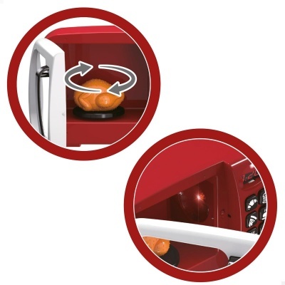 Micro-ondas vermelho com porta branca aberta e frango de plástico no interior sobre prato giratório
