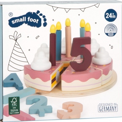 Bolo de aniversário de madeira em peças desmontáveis com velas e número 5
