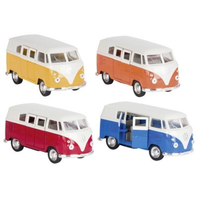 Miniaturas de veículos clássicos Volkswagen em amarelo, laranja, vermelho e azul com detalhes em branco.