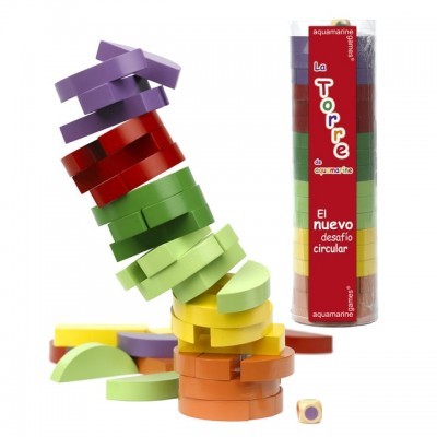 Peças coloridas circulares do jogo La Torre empilhadas ao lado da embalagem cilíndrica