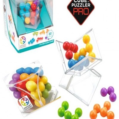 Quebra-cabeças com peças coloridas e embalagem com texto