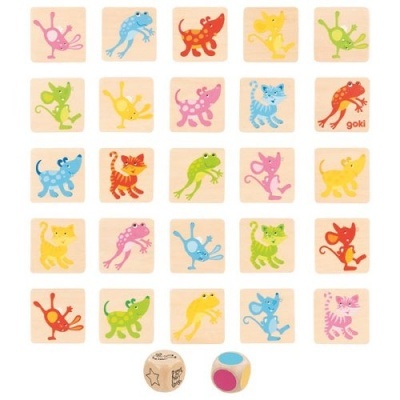 jogo de memória em madeira com imagens de rãs e gatos coloridos e dois dados