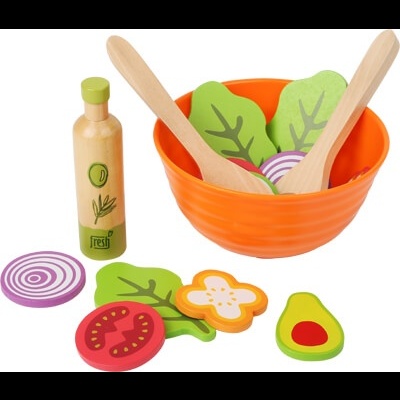 Conjunto de brinquedo em madeira com tigela laranja, colheres e legumes coloridos