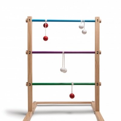 Jogo de argolas de madeira com estrutura colorida e bolas vermelhas e brancas
