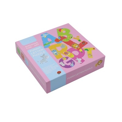 Caixa de puzzle infantil de letras coloridas com animais