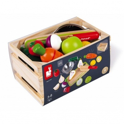 Caixa de brinquedos de madeira com frutas e vegetais coloridos