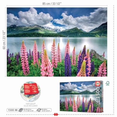 Puzzle 1500 peças flores lupinas lago montanhas céu nublado embalagem