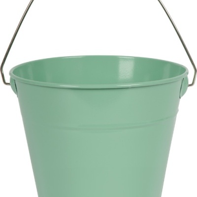 Balde metálico verde claro com pega de madeira