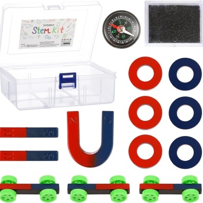 kit educativo STEM com caixa, bússola, esponja, imãs e rodas coloridas