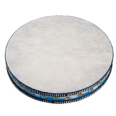 Pandeiro redondo com pele clara e aro decorado em padrão listrado e azul com figuras coloridas