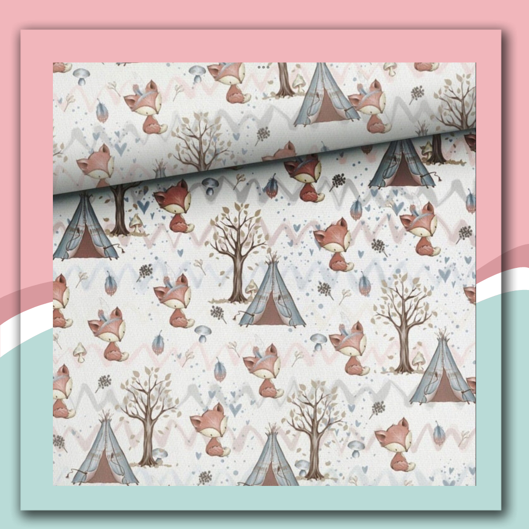 Tecido com padrão infantil de raposas, árvores e tendas índias