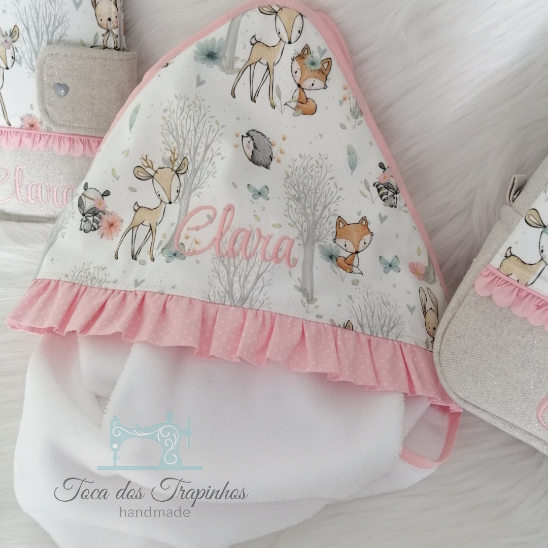 Toalha de banho de bebé com capuz, padrão de animais da floresta, bordado 