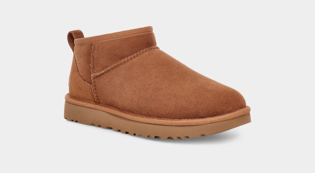 Botas camel UGG Classic Ultra Mini Bota ankle boot caramelo em pele com sola de borracha