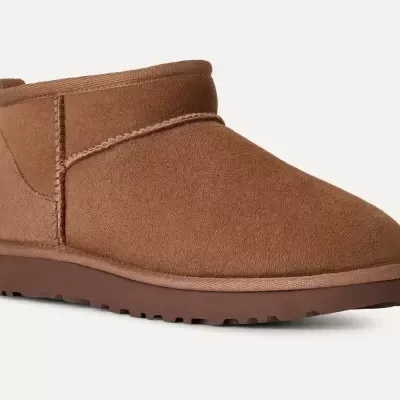 Bota botim castanha em camurça com sola castanha escura