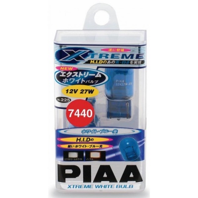 Lâmpada automóvel PIAA XTREME WHITE BULB 12V 27W em embalagem transparente