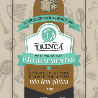 Embalagem de pão de sementes biológico sem glúten da marca Trinca com selos de certificação.