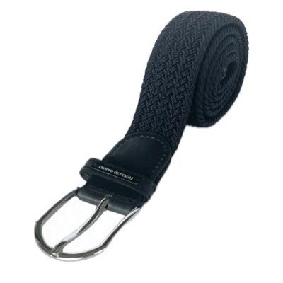 Cinto preto trançado com fivela metálica prateada e detalhe em pele preta