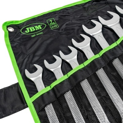Conjunto de 7 chaves fixas metálicas em bolsa preta com bordas verdes e marca JBM