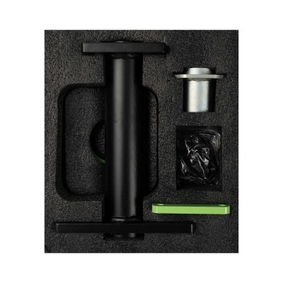 Conjunto de ferramenta com peças metálicas e estojo preto