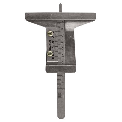 Instrumento de medição metálico com escala em milímetros e polegadas